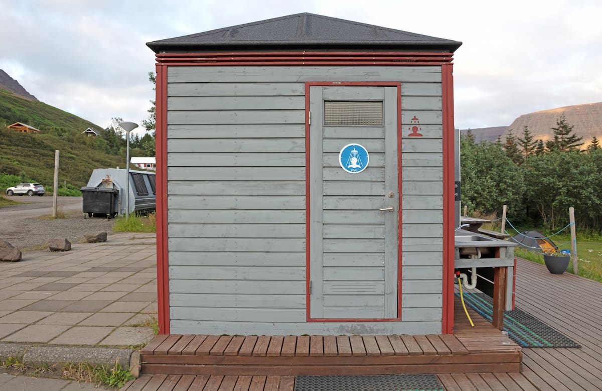 Toilets & Showers Toilets & Showers